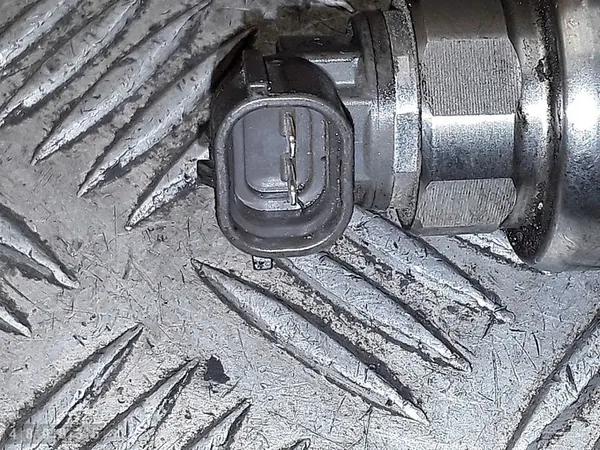 Opel Meriva A Injektor 1700cdti 8973138614 image 2