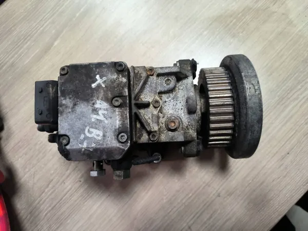Bomba inyección Audi A4 B6/B7 2.5 TDi OEM 0470506038 image 3