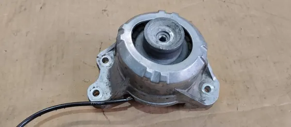 Left Engine Mount Mercedes GLC W253 2.2 CDI A2532400700 image 2