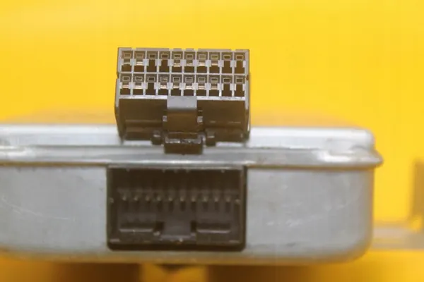 Cruise control module OEM XF529F812AE Nissan Quest image 4
