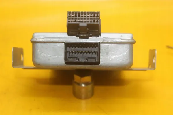 Cruise control module OEM XF529F812AE Nissan Quest image 5