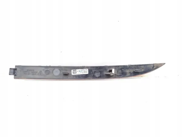 Porsche Taycan bakreflektor OEM 9J1945104 - Begagnad image 6