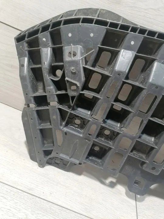 TOYOTA AYGO II Etupuskuri Suojus 52618-0H030 image 2