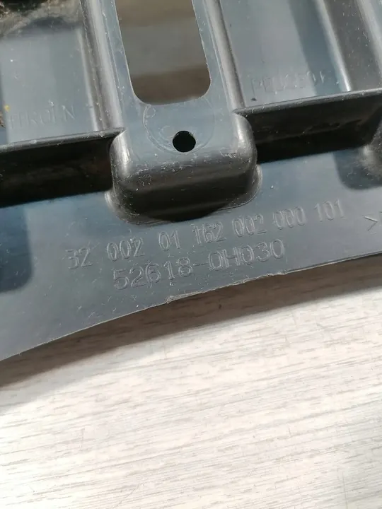 TOYOTA AYGO II Etupuskuri Suojus 52618-0H030 image 9