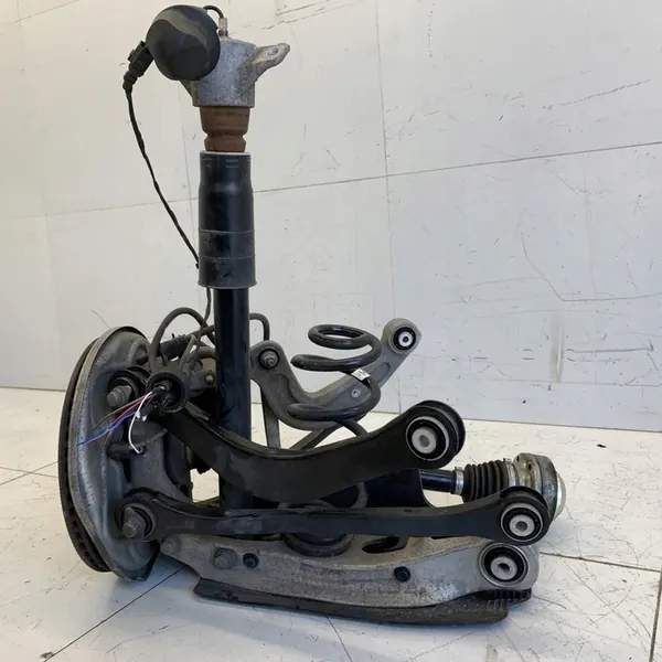 Assemblaggio giunto posteriore sinistro Audi A5 3.0 TDI 2019 OEM image 10