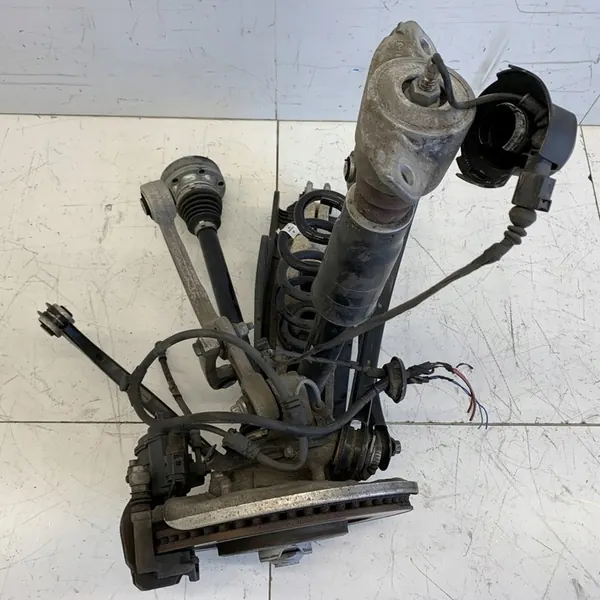 Assemblaggio giunto posteriore sinistro Audi A5 3.0 TDI 2019 OEM image 3