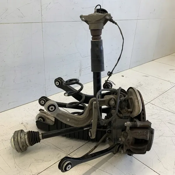 Assemblaggio giunto posteriore sinistro Audi A5 3.0 TDI 2019 OEM image 6