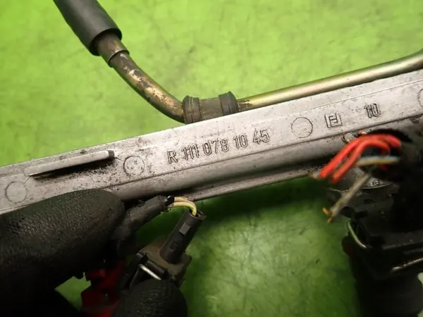 Mercedes ruiskutusputki OEM R1110781045 W208 2.0 image 4