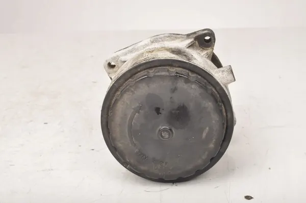 VOLKSWAGEN TOUAREG I 5.0 D OLJEFILTERHUS 07Z115466A image 3