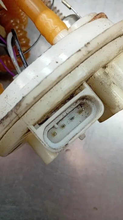 Polttoainepumppu Lada Kalina image 4