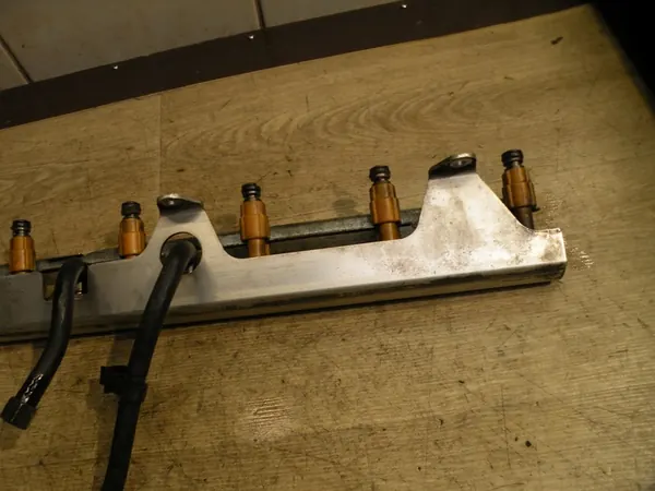 VOLVO S70 2.4 20V Polttoaineputki 1275194 image 8