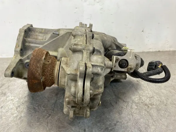 Ford Verteilergetriebe OEM HL347A195AD - Gebraucht image 8