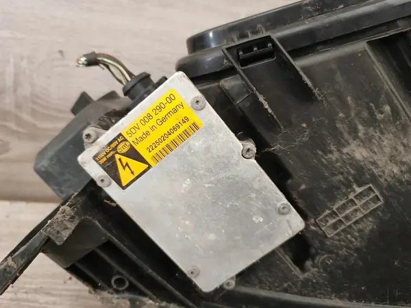 Linkes Scheinwerfer Audi A6 C6 04-08 BI-XENON Komplett image 4