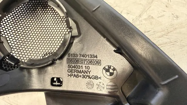 OEM 7401334 7390786 MINI Cubierta Altavoz Triángulo Derecha image 4