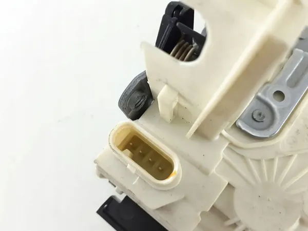 Höger Framdörrslås MERCEDES-BENZ E (W124) A2047201835 image 4