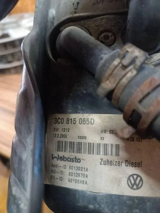 Webasto VW Passat B6 (3C2) 1.6L Benzin 85kW 2005 Gebraucht image 5