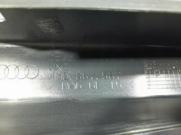 Audi Q7 II Ovensulkupäälys Vasen Etu OEM 4M0867587 image 6