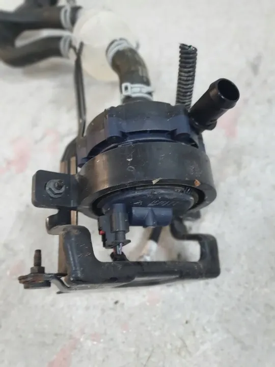 OPEL INSIGNIA II B LIFT 1.5 CDTI Vattenpump Assemblage image 2