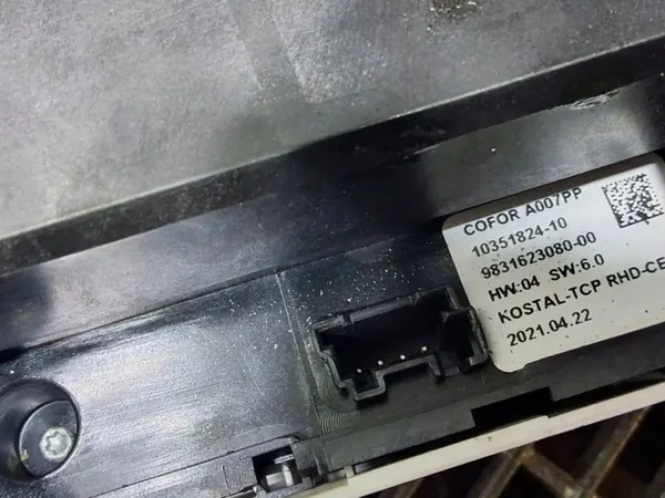 Écran de navigation OEM 9840456580 pour Citroën C4 III image 10