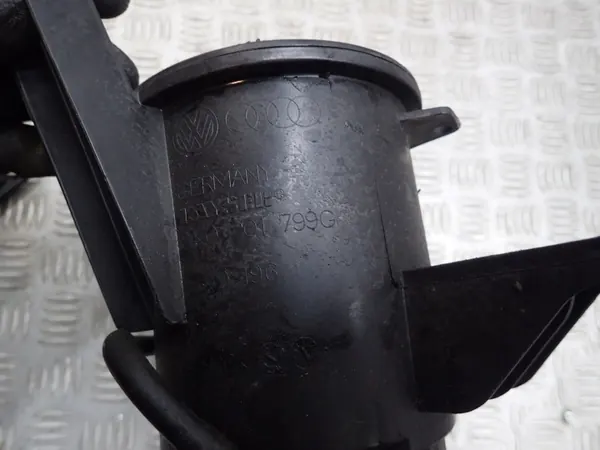 Audi RS4 B8 kolfilter OEM 8K0201799G image 3