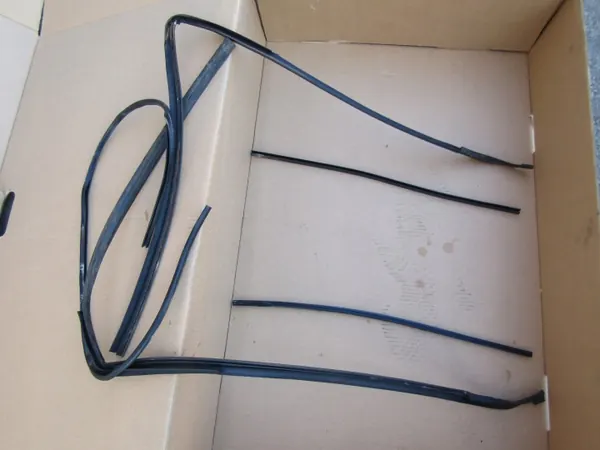 Kit Joint Vitre Arrière Mercedes W124 Berline OEM image 2