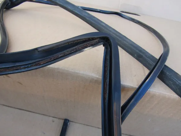 Kit Joint Vitre Arrière Mercedes W124 Berline OEM image 5