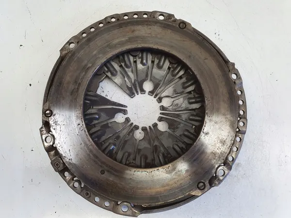 Disque d'embrayage et plateau de pression VW Golf V 1.9 TDI image 4