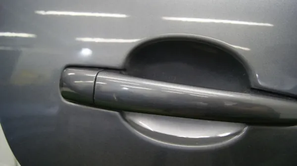 Höger Bakdörr Peugeot 207 Begagnad EZWD image 4
