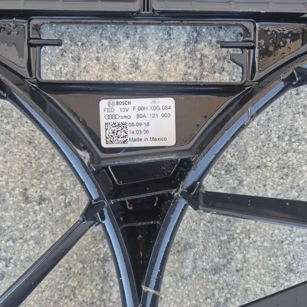 Tuulettimen kotelo OEM 003-014-0019-S Audi Q5 2018- image 4
