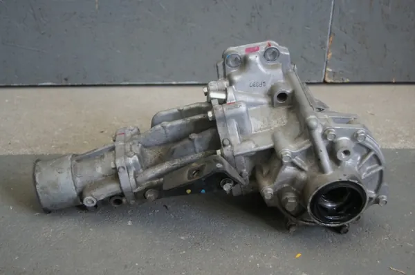 Mitsubishi jakovaihteisto OEM '067039 Outlander III:lle image 2
