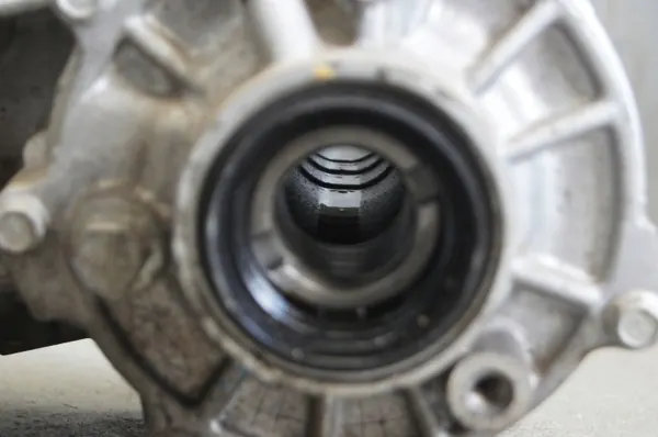 Mitsubishi jakovaihteisto OEM '067039 Outlander III:lle image 9