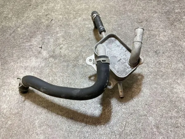Refroidisseur d'huile Toyota OEM 902100188 2.5L 2020 image 2