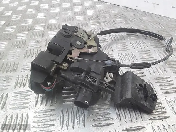 VW Passat Schloss 1997 y3b4839015a image 5