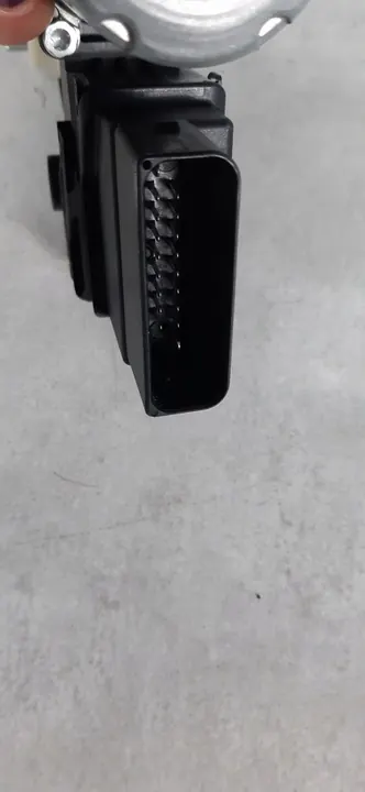 VOLKSWAGEN GOLF PLUS 05-14 Vasemman takaluukun moottori image 5