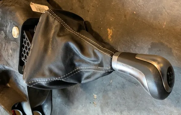 Sélecteur de Vitesses Mercedes W246 OEM - Levier Manuel image 3