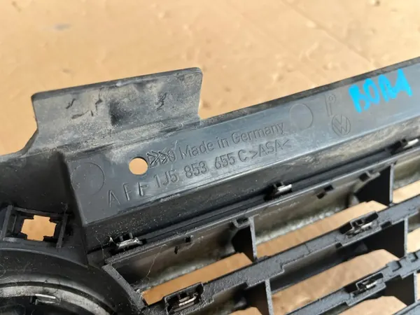 Emblème de calandre OEM 1J5853655C pour Volkswagen Bora 1998-2005 image 3