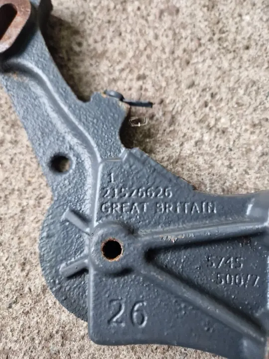 Spannrollenhalterung OEM 21526626 - Gebraucht image 3