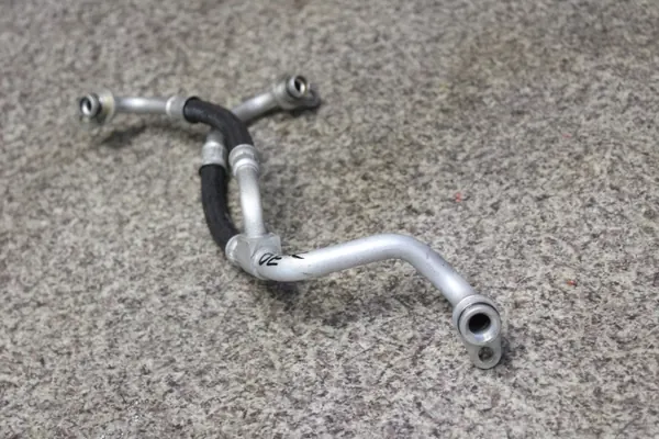 Oljerör OEM 06M145140J för Audi RS4/RS5 8W image 3