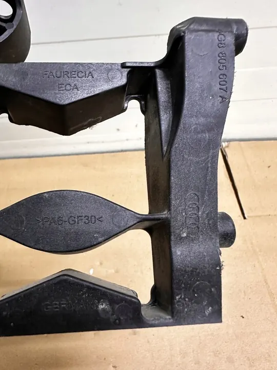 Support de phare avant gauche AUDI A7 4G LIFT 14-18R 4G8805607A image 3