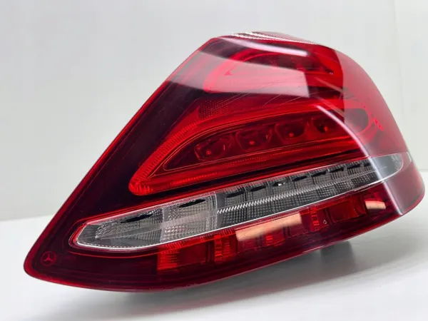 RECHTER ACHTERLICHT MERCEDES W205 A2059061457 image 2