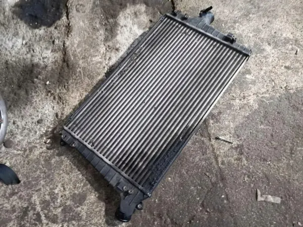 Radiador intercooler OEM 4B0125805F para Audi A6 image 3