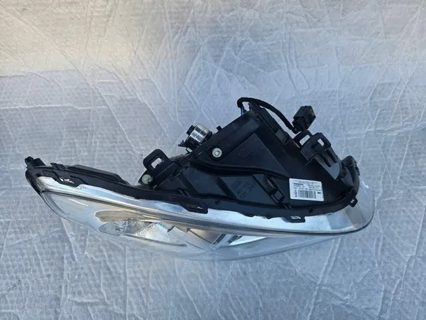 VOLVO S60 C60 Vasemman Bi-Xenon Lamppu 31420674 image 3
