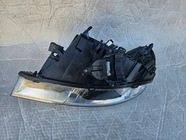 VOLVO S60 C60 Vasemman Bi-Xenon Lamppu 31420674 image 7