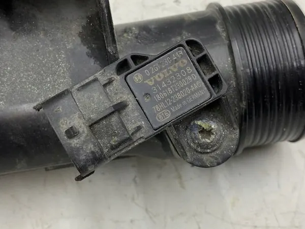 VOLVO XC40 T5 Ansaugrohr 32222150 image 3