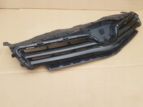 Front Grille Toyota Auris 2010-2012 Black 209 OEM image 2