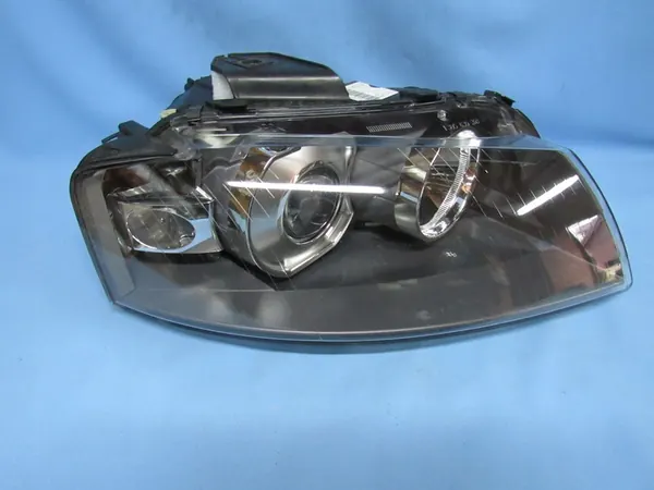 Faros derecho Audi A3 8P0 Xenon D2S image 3