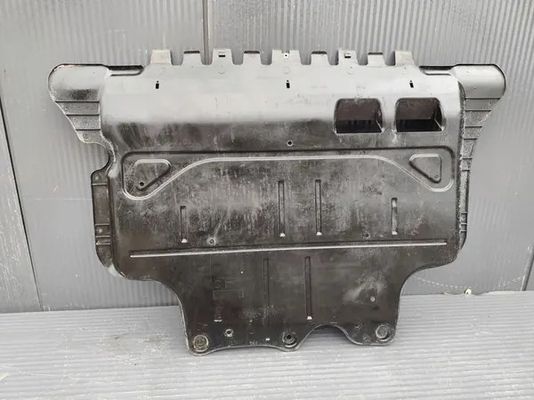 Audi OE 5QF825236 Motor Undertray Tiguan image 2