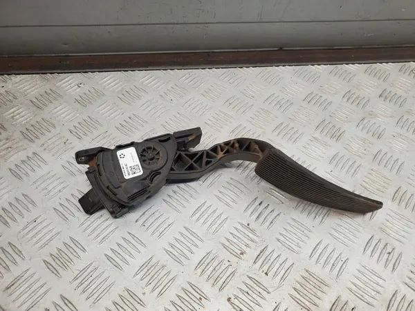 Dodge RAM Pedale 68043161AC image 4