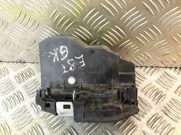 BMW 1 E81 E87 Vänster Bakdörrslås image 2