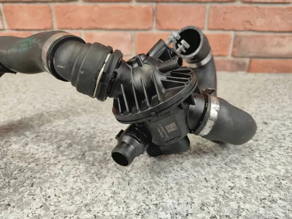 BMW OEM 7586784 Termostathus för N55 Motor image 5